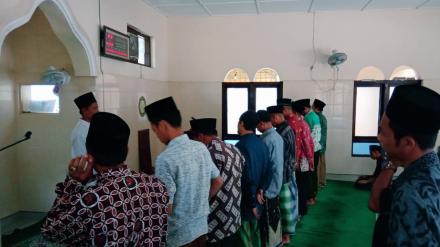 Tata Cara Sholat Gerhana Matahari (Kusuf)